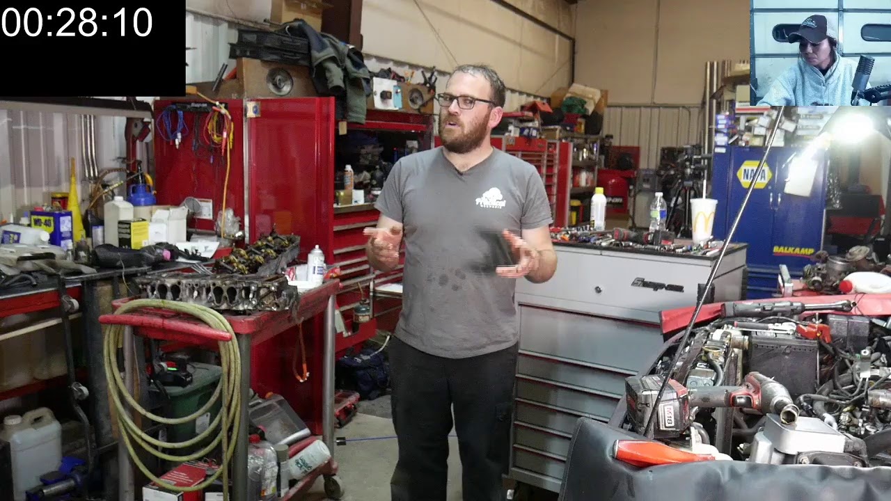 Live Repair - Cylinder Head Removal Toyota 22RE