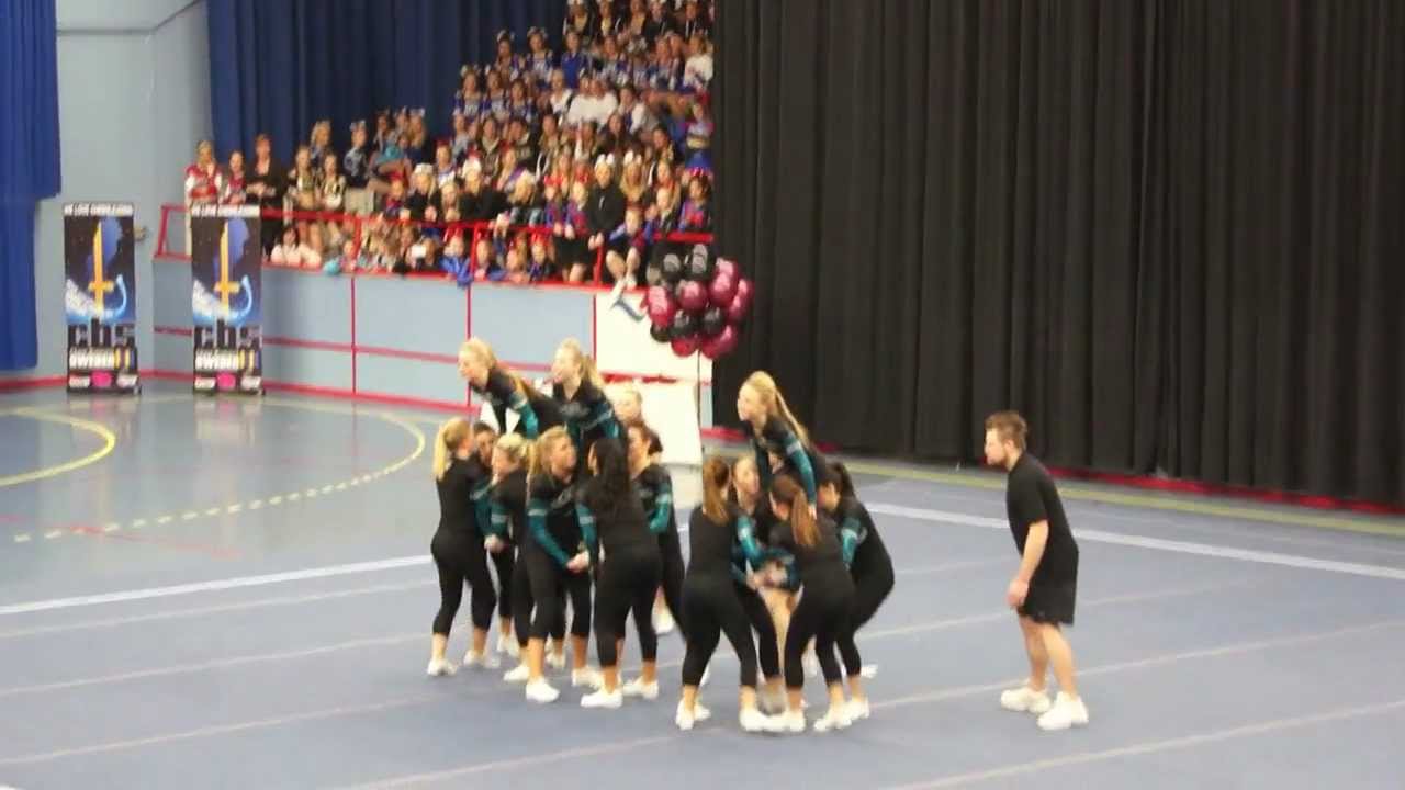 Twisters cheer elite Senior A DM 2013
