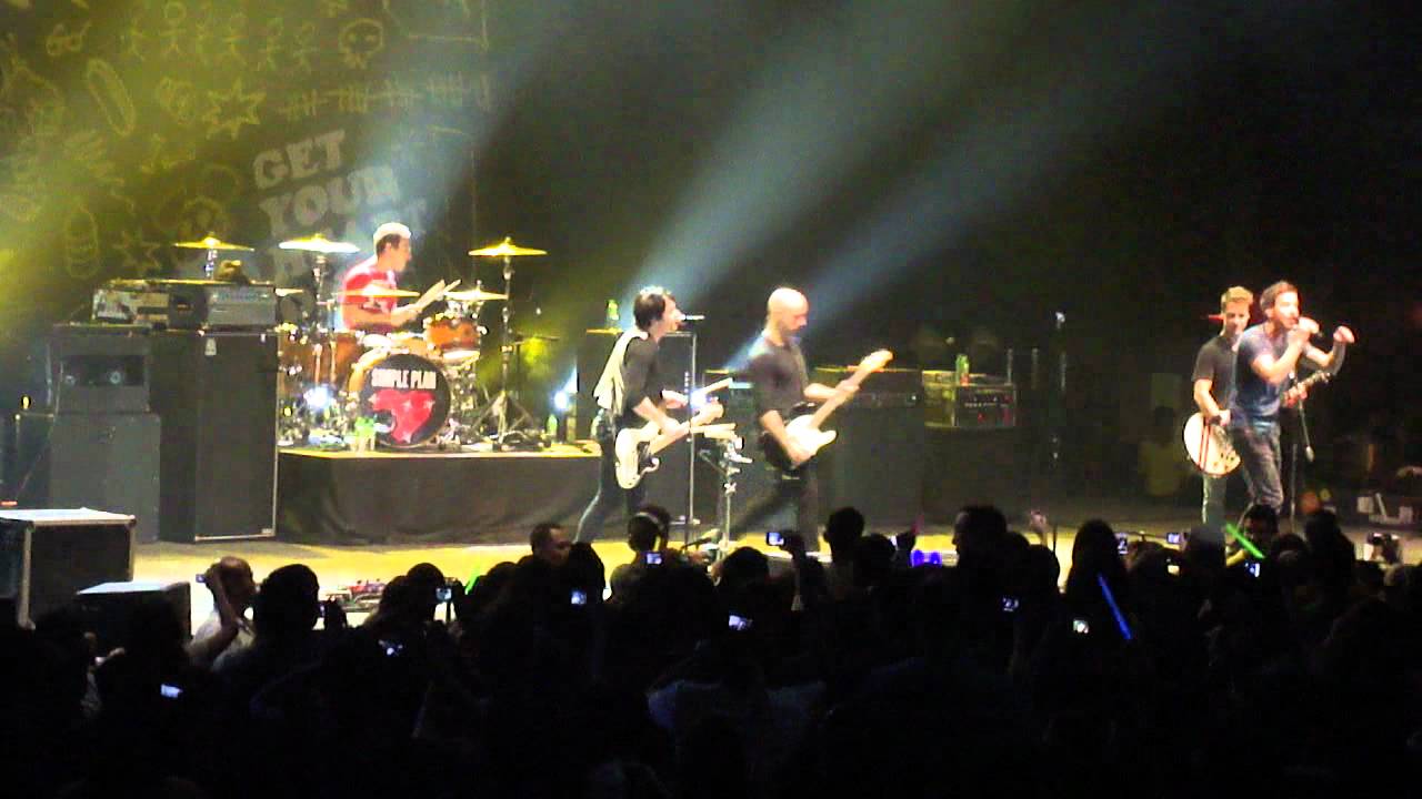 Summer Paradise - Simple Plan Live in Manila 2012