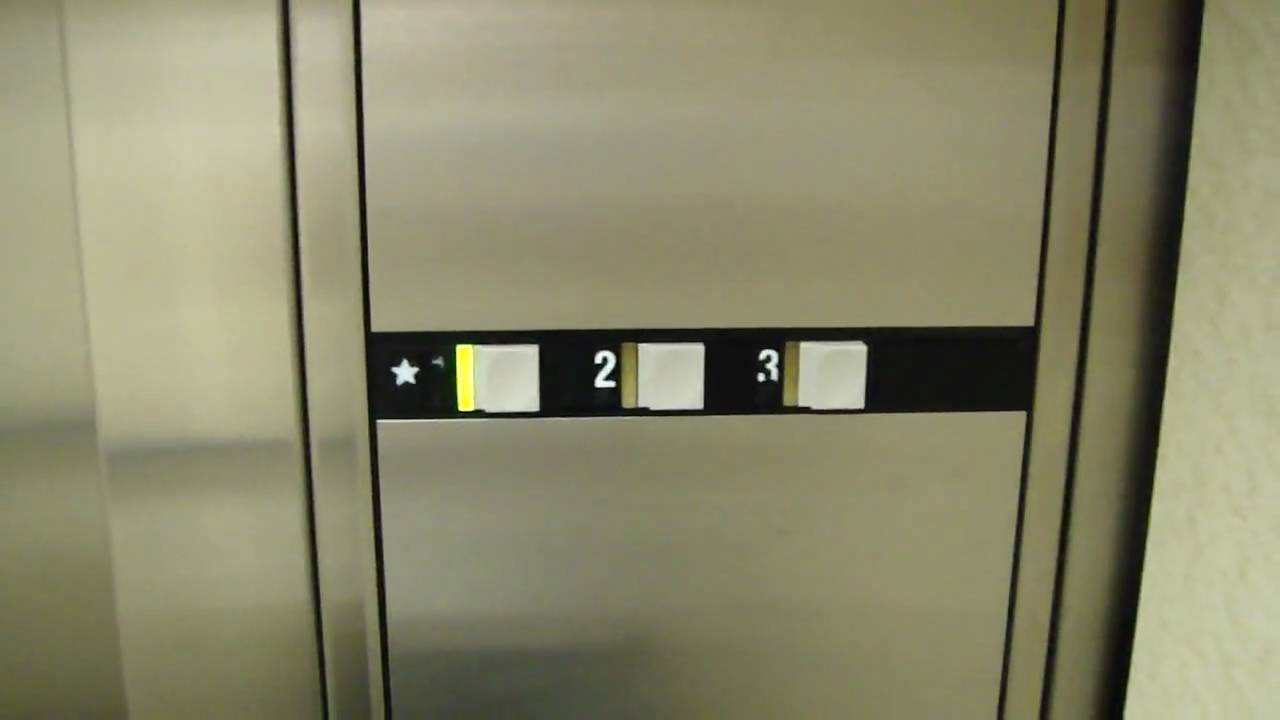 Montgomery Vector Hydraulic elevator @ Bloomingdales Mall Of America Bloomington MN