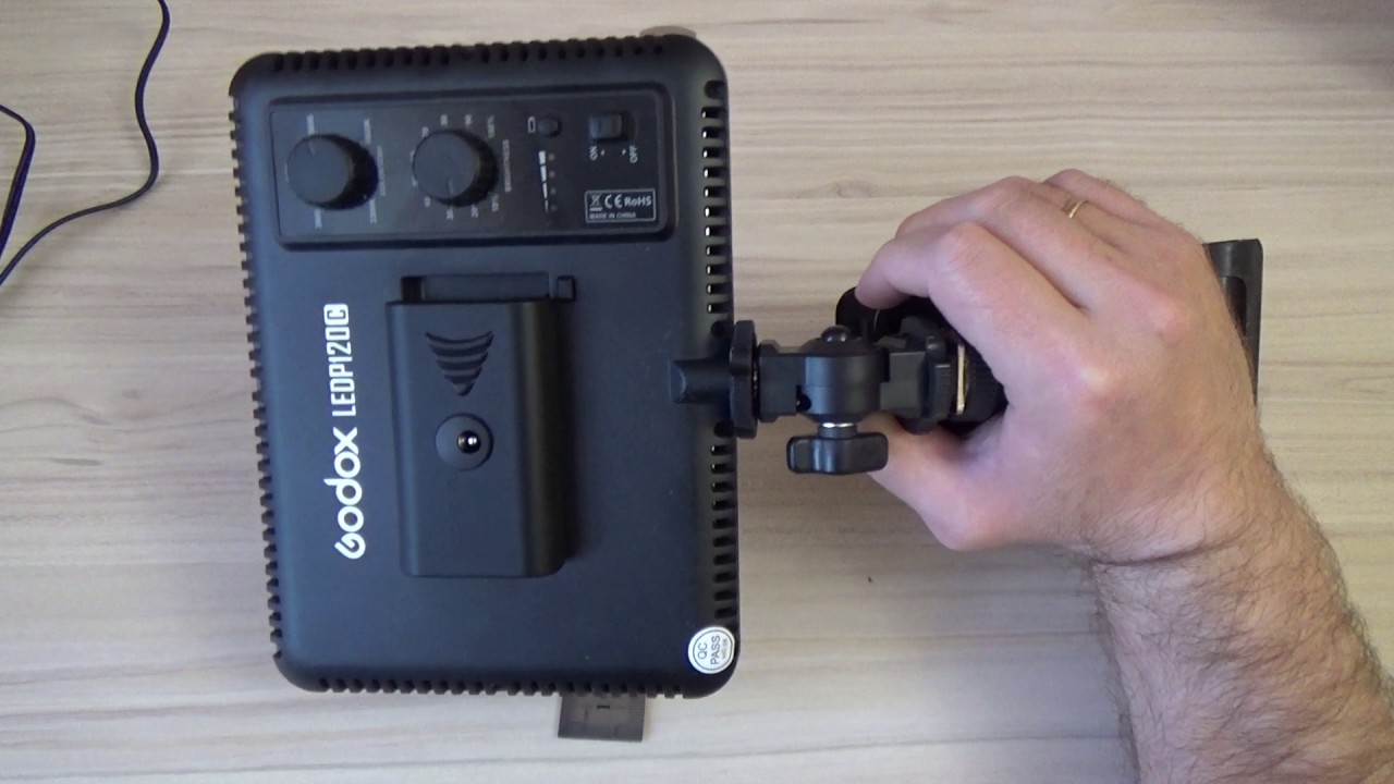 Godox LEDP120C -  Обзор