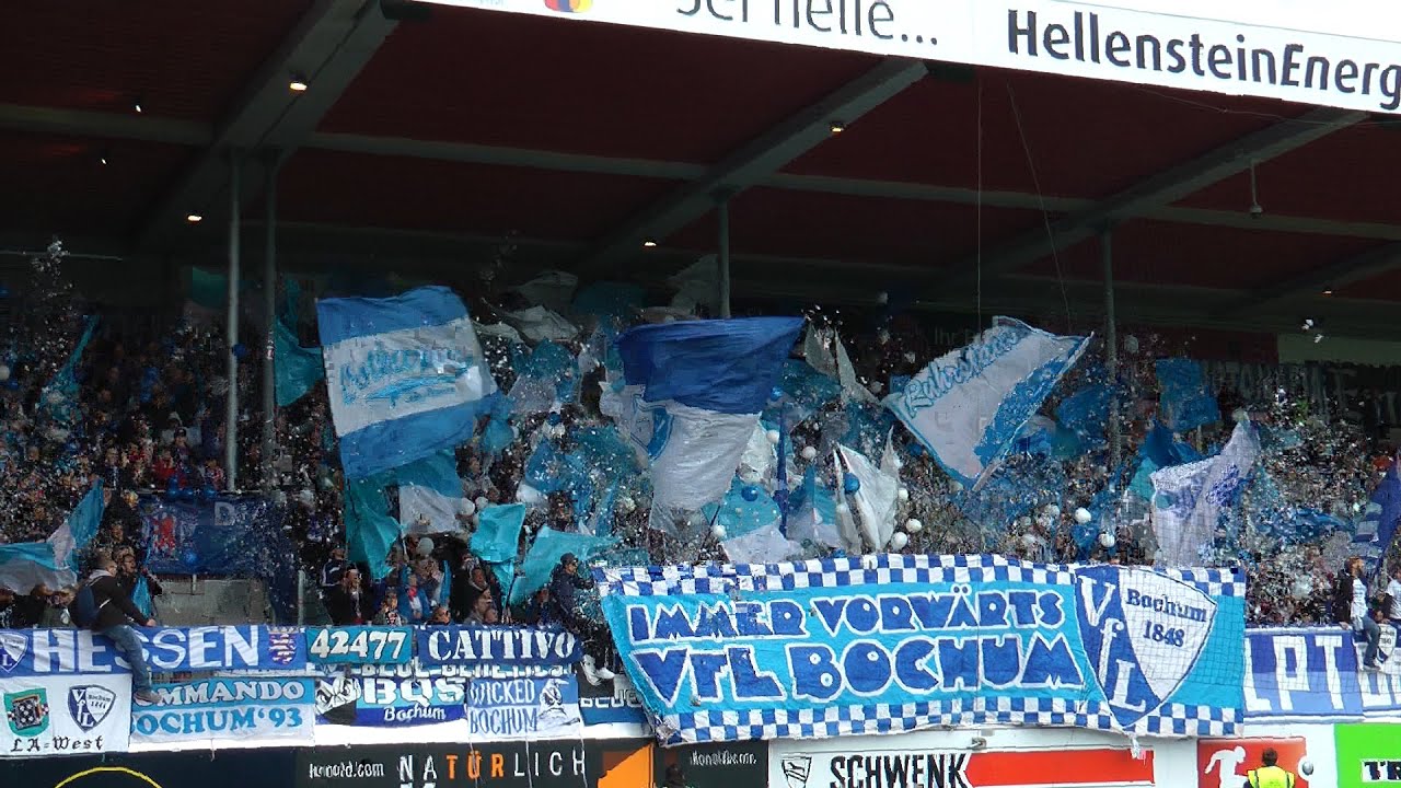 [2-4] 1.FC Heidenheim - VfL Bochum 15.5.2016 - Bochumer feiern Auswärtssieg