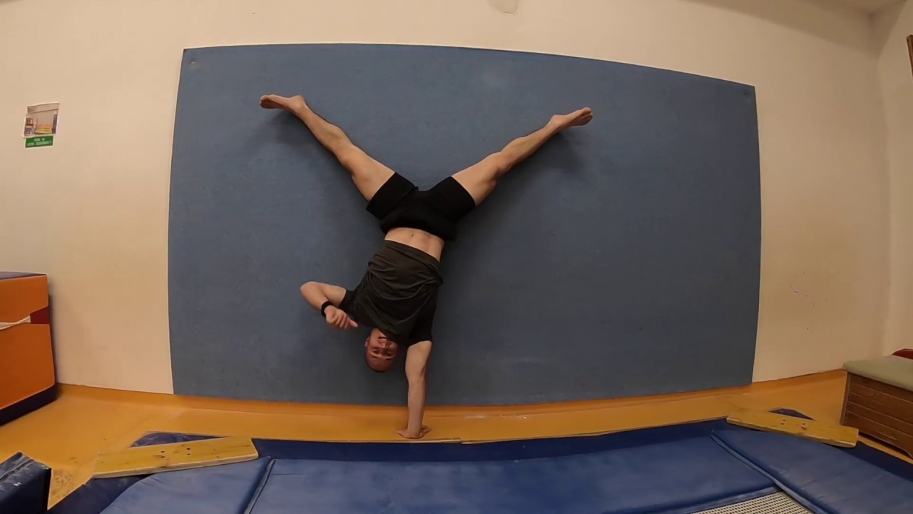 IZZIV 365 73 | Hoja ob steni | F&B Acrobatics