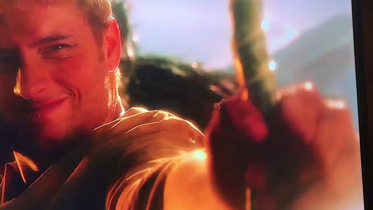 Oliver's training montage in Smallville Toxic is so cool to see. Has great vibes from Arrowverse.