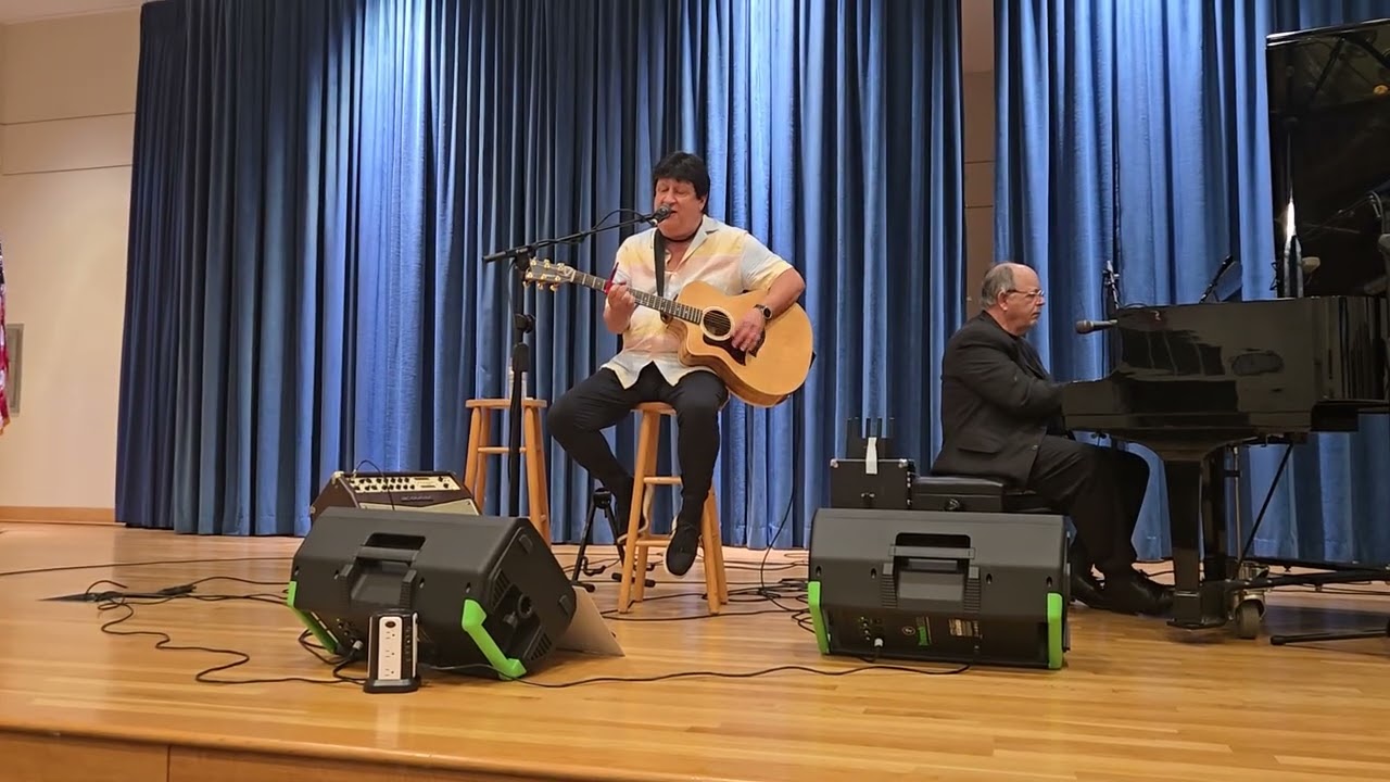 Jack Maravell and Tom Servinsky performed The Mamas and The Papas California Dreamin'
