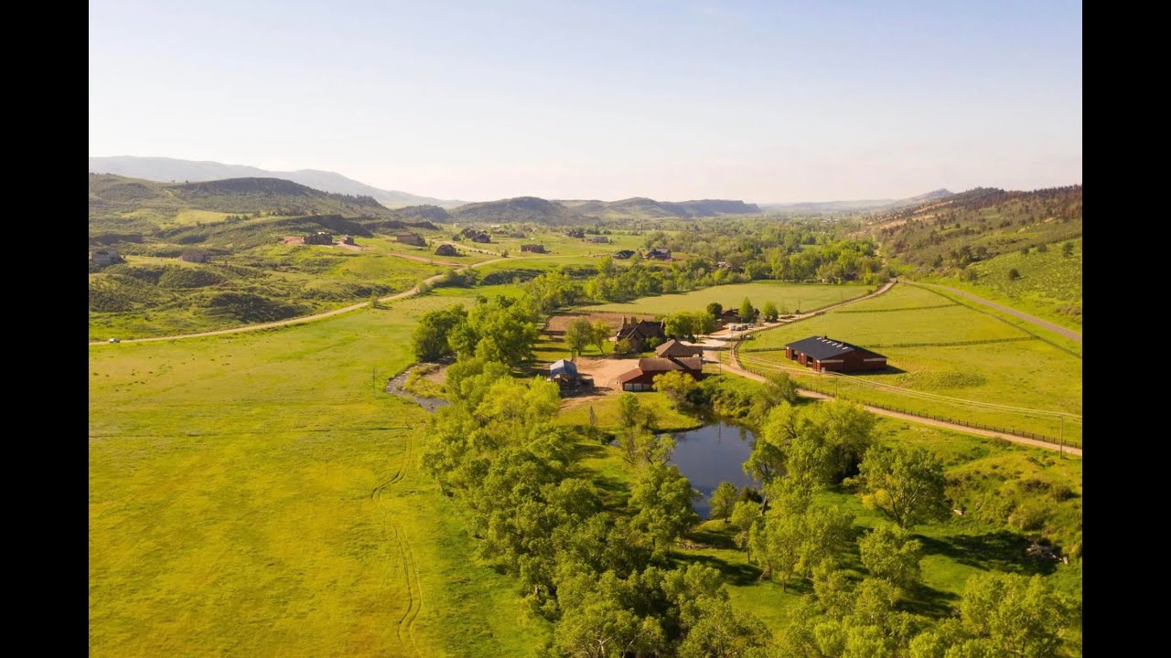Luxurious Residence on 110 Acres of Rolling Pastures | LIV Sotheby's International Realty