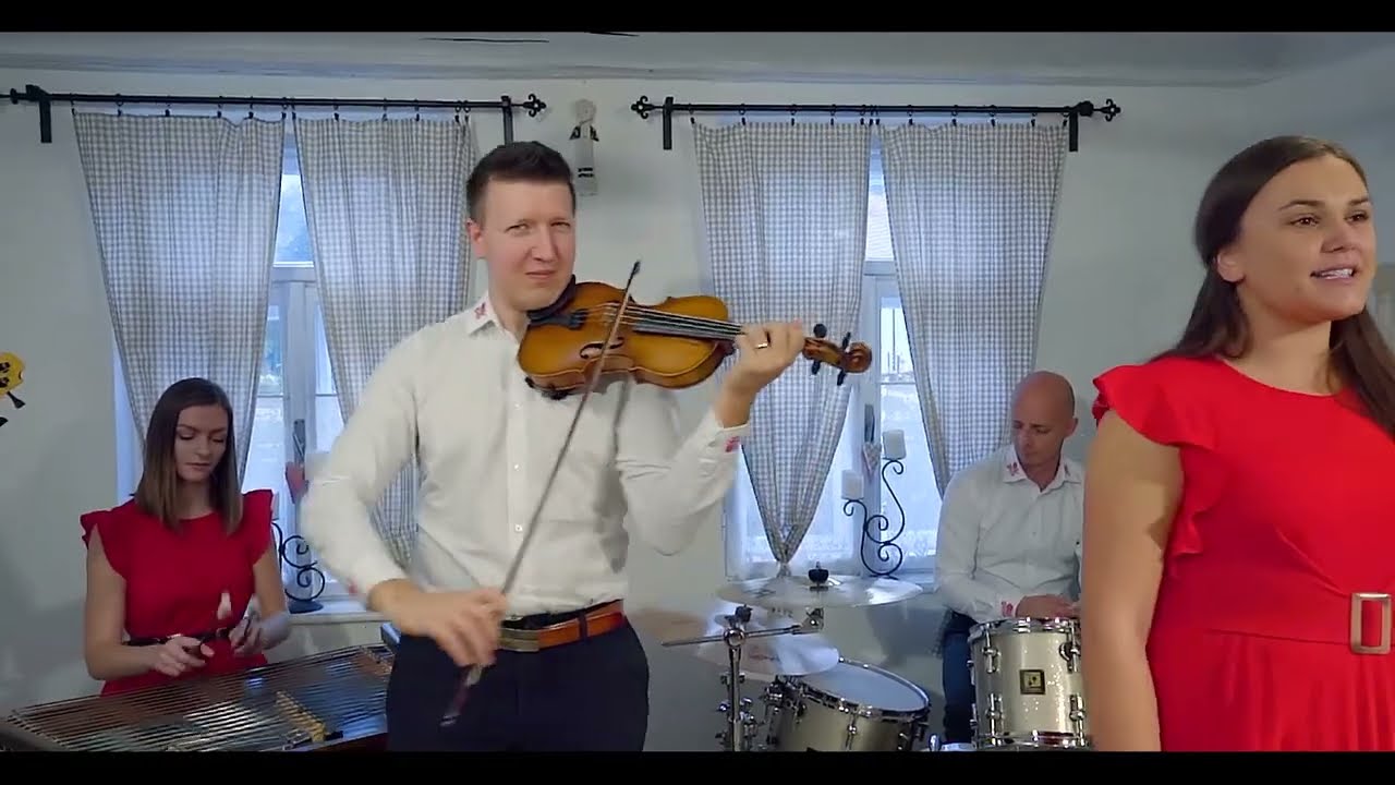 Huncúti - Červené jabĺčko (Oficiálny videoklip) 2023