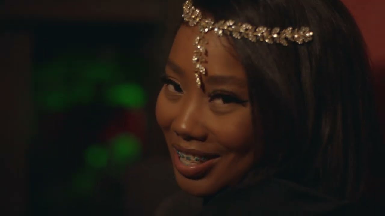 Jux, Khanyisa Ft Yumbs - Wena (Official Video)