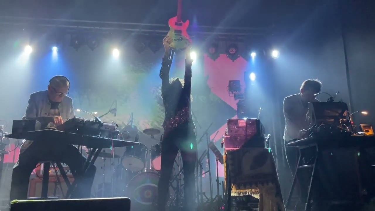 The Utopia Strong - Brighton 2/4/23