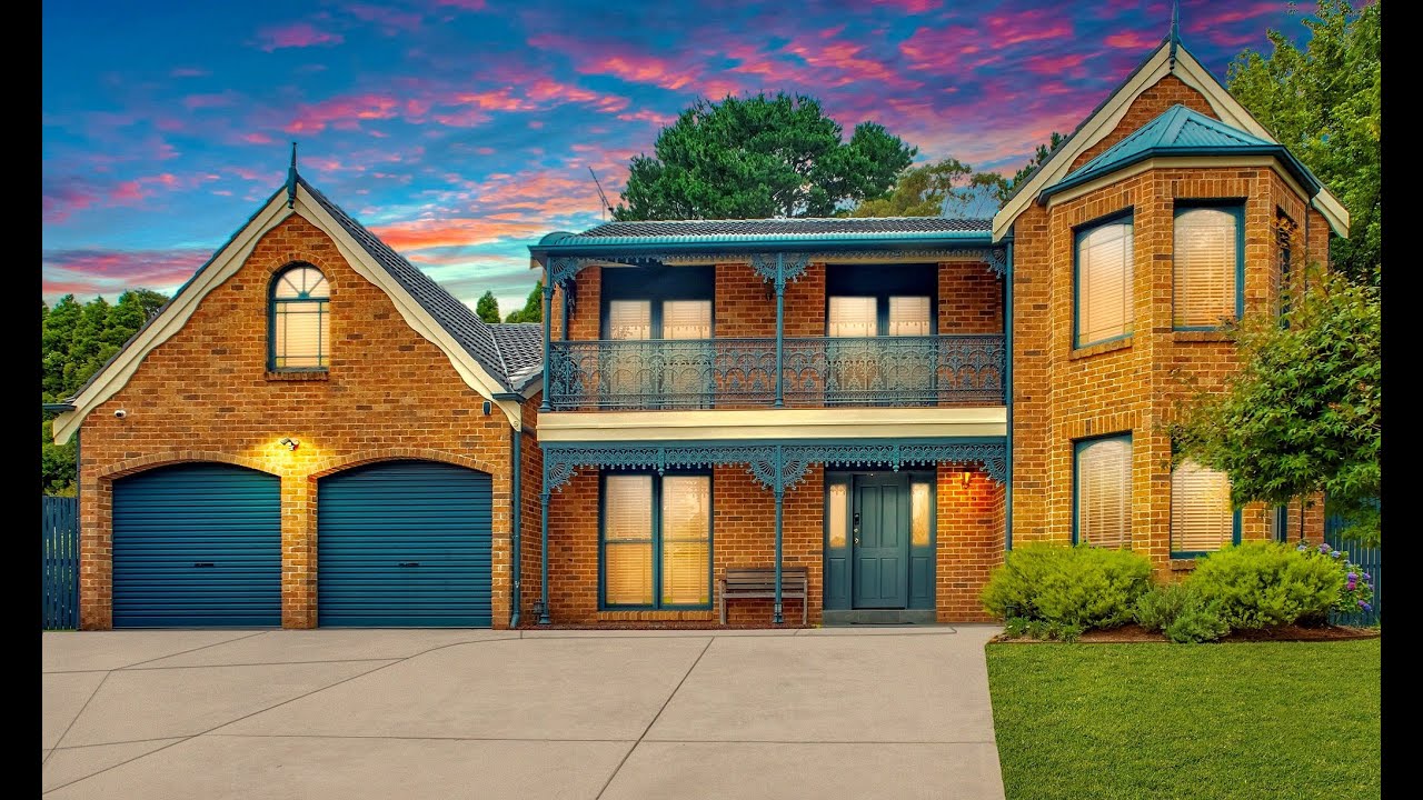 9 Galston Crescent, Leura NSW. 