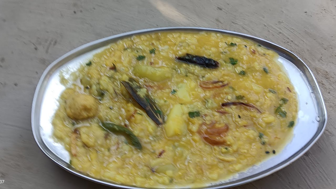 Mojadar khichuri Recipe khichuri Recipe khichuri ranna recipe lau aloo deya khichuri Recipe 