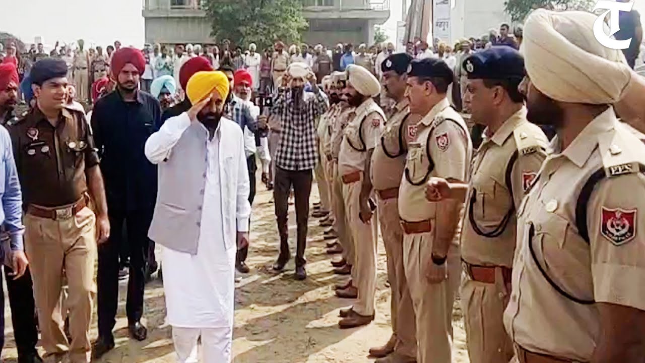 Punjab CM Bhagwant Mann meets Sangrur and Patiala SSPs at his Sangrur residence