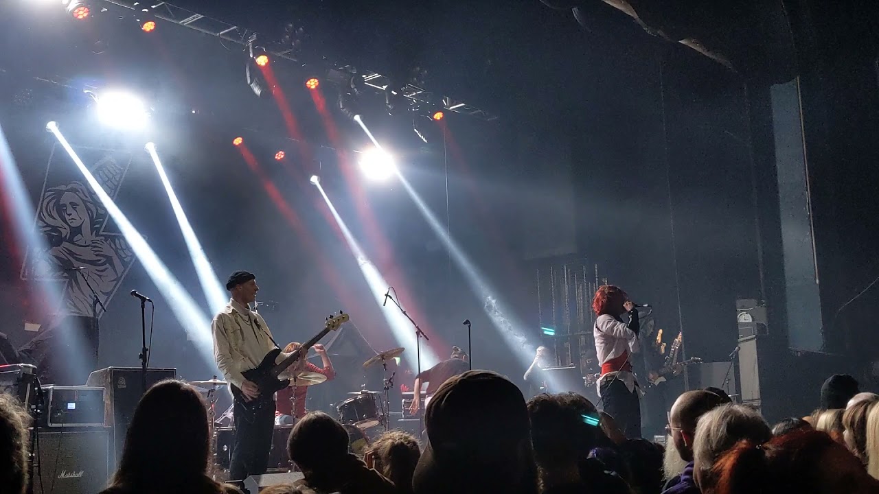 Static Dress - clean. (Live @ o2 Forum Kentish Town, London 15/12/21)