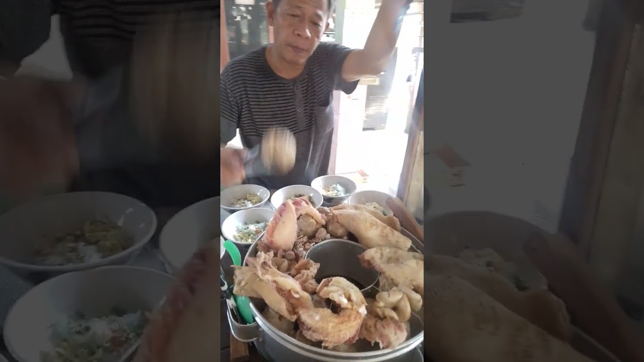 Bakso,pakde,yg ful tetelan 