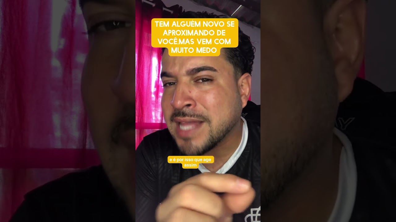 Tem alguém novo se aproximando de você,mas vem com muito medo 