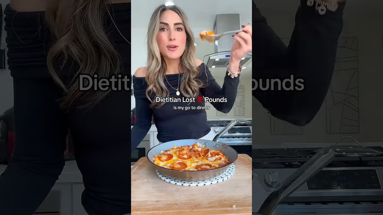 The 1 Pan Pizza Bowl You Didn’t Know You Needed🍕#pizza #lowcarb  #healthyrecipes #easyrecipe