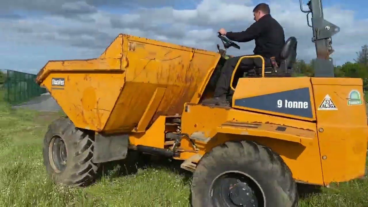 Thwaites 9 Ton Dumper functions