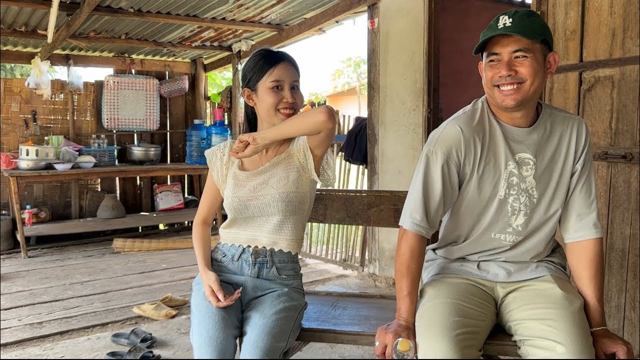 สาวลาว - บ่าวไทย #รักข้ามโขง บ่าวปาล์ม สาวหงส์ คู่จิ้นแห่งปี🥰🥰