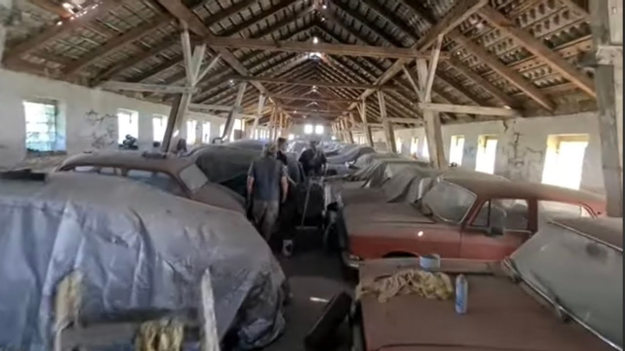 Extrémní Sběratelé 5.   Historic cars of socialist production