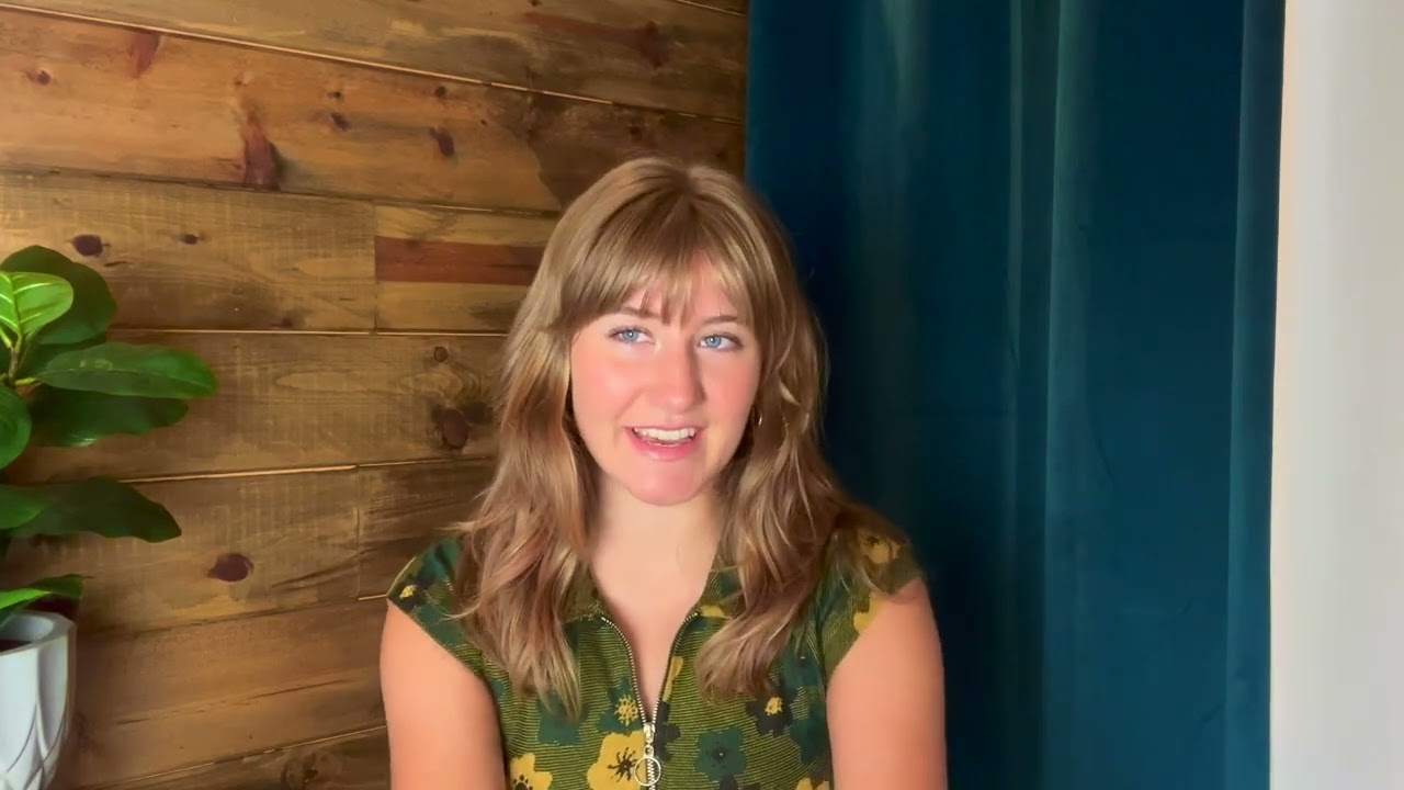 Meet Vitoria Cassol, graphic designer at Strategy 3!