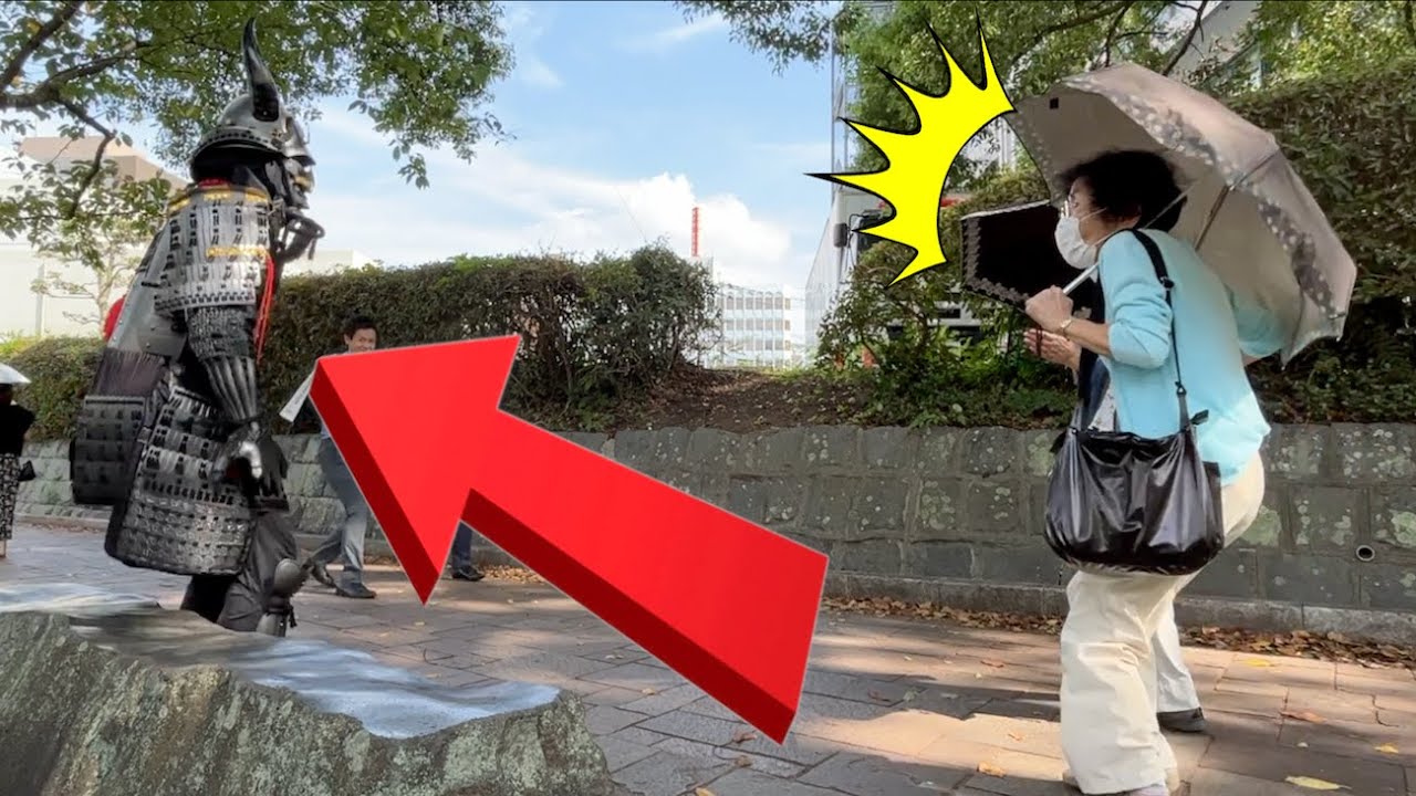 What if the samurai mannequin suddenly moves?in JAPAN#5 funniest reactions. SAMURAI fan.