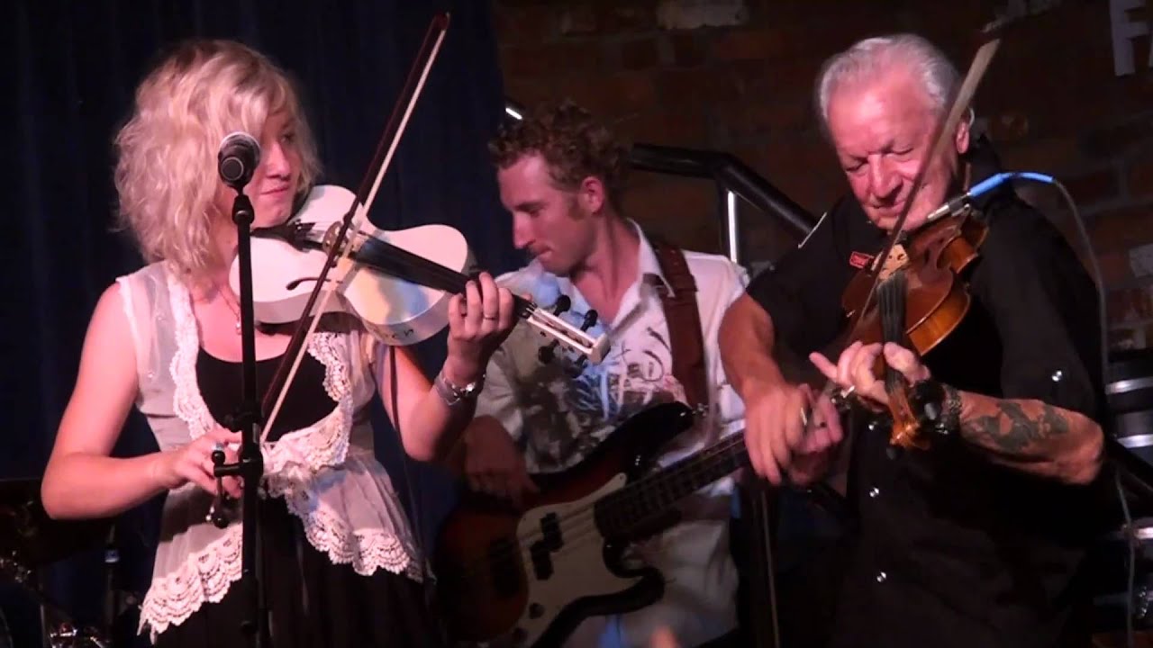 Ashleigh & Rex Dallas - Boil The Cabbage Down