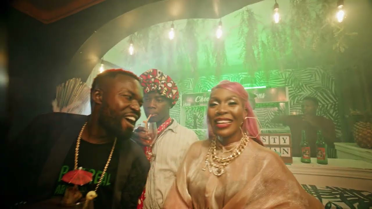 CHEKECHA by  KAROLE KASITA official 4K video