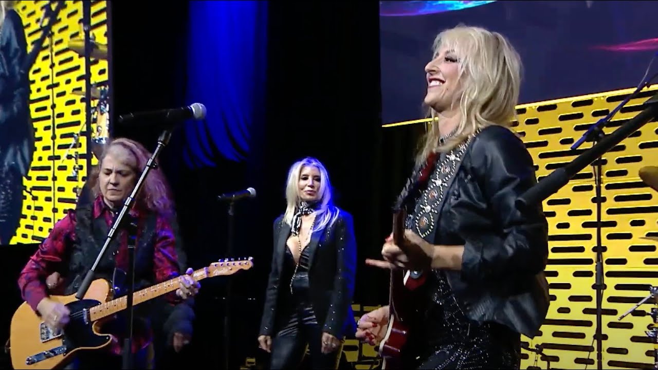 Britt Lightning Performs at the She Rocks Awards