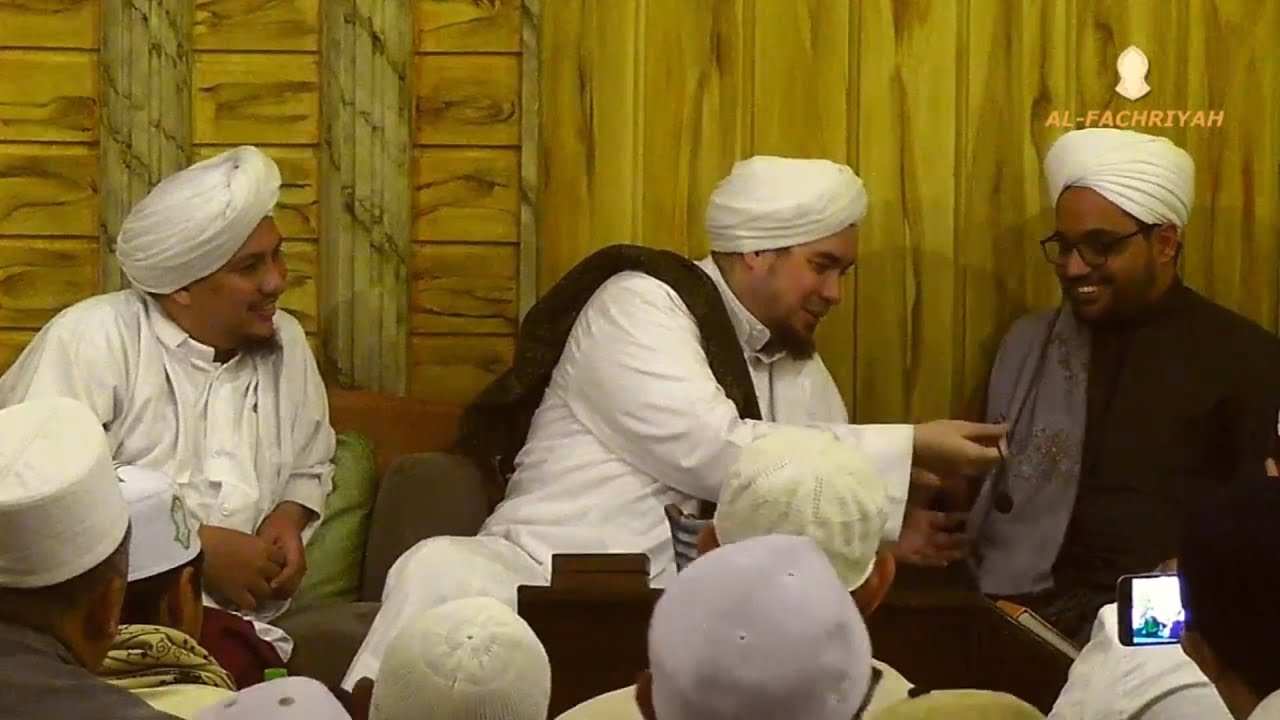 Habib Jindan dan Habib Salim (Putera Habib Umar bin Hafidz)