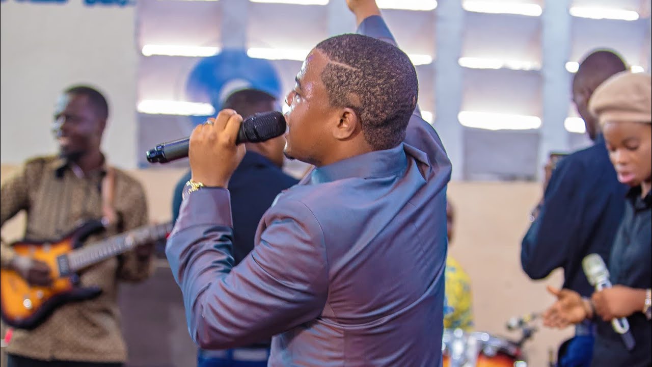 Delphin MUKENDI EBEBA EBONGA okotikala Nzambe nanga 💝 LOUANGE DES CULTES 