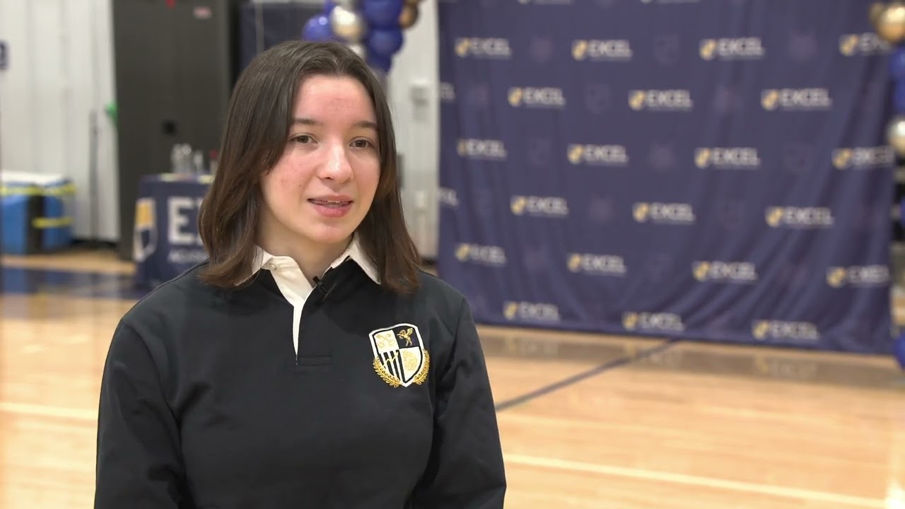 Сафийя Хадди, ученица 12-го класса чартерной средней школы Excel Academy, дала интервью MFF.