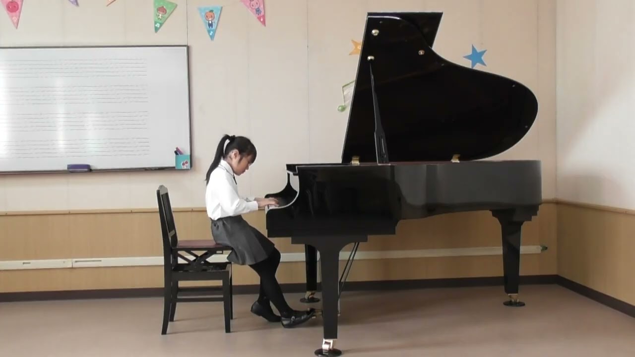 及川一華、叙情小品集 第1集より「ワルツ」Op.12-2、かざぐるま