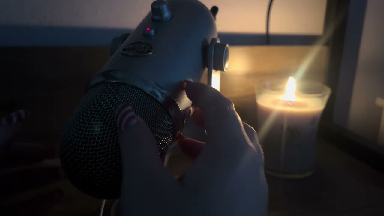 No talking relaxing mic scratching ASMR with wood wick candle background 