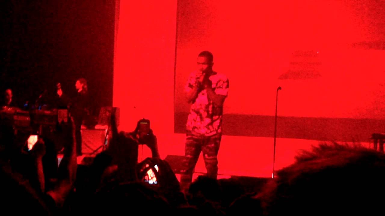 Frank Ocean - Crack Rock (Live @ Brixton Academy)