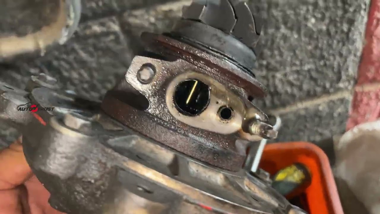 TOYOTA INNOVA turbo replacing | wite smock heavy | @autotrusttechinicaltips