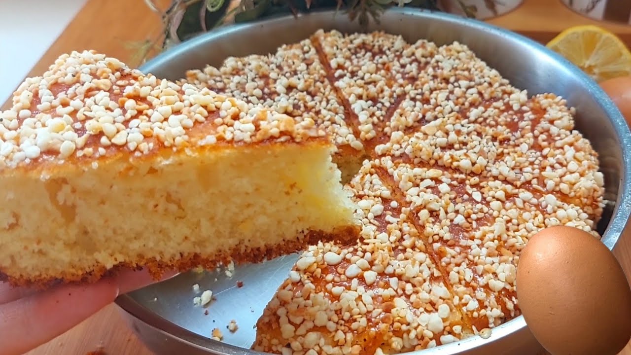 عندك بيضة وحدة وحامضة🥚🍋 حضري كيك المقلاة بدون فرن وضفي هاد المكون وتمتعي بكيك طالع وهشيش 👌😋