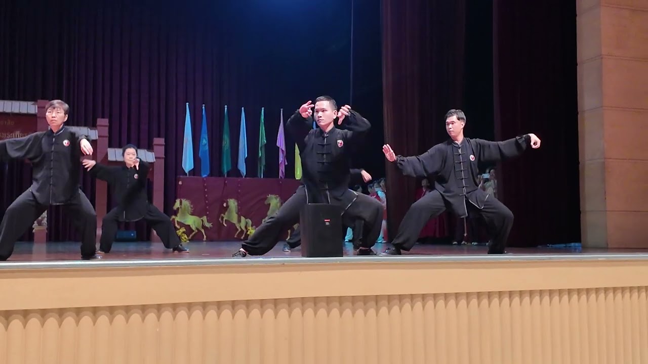 ชมรม เหยียนเฉวียน สวนหลวง ร.9โชว์…ในงานแข่งขันไท้เก๊กมหาวิทยาลัยหัวเฉียวเฉลิมพระเกียรติ ครั้งที่8