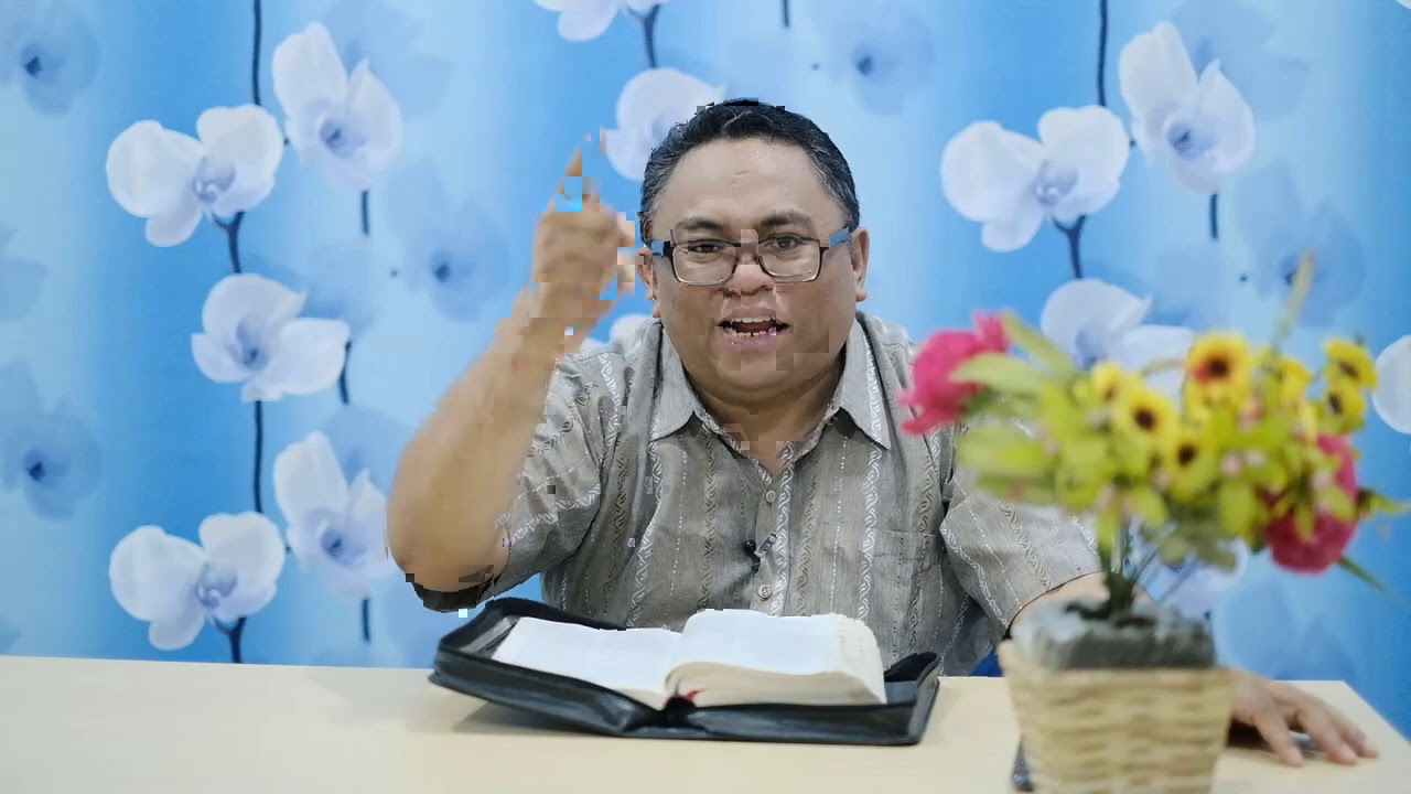 Pdt. Esra Alfred Soru : YESUS IMAM BESAR KITA