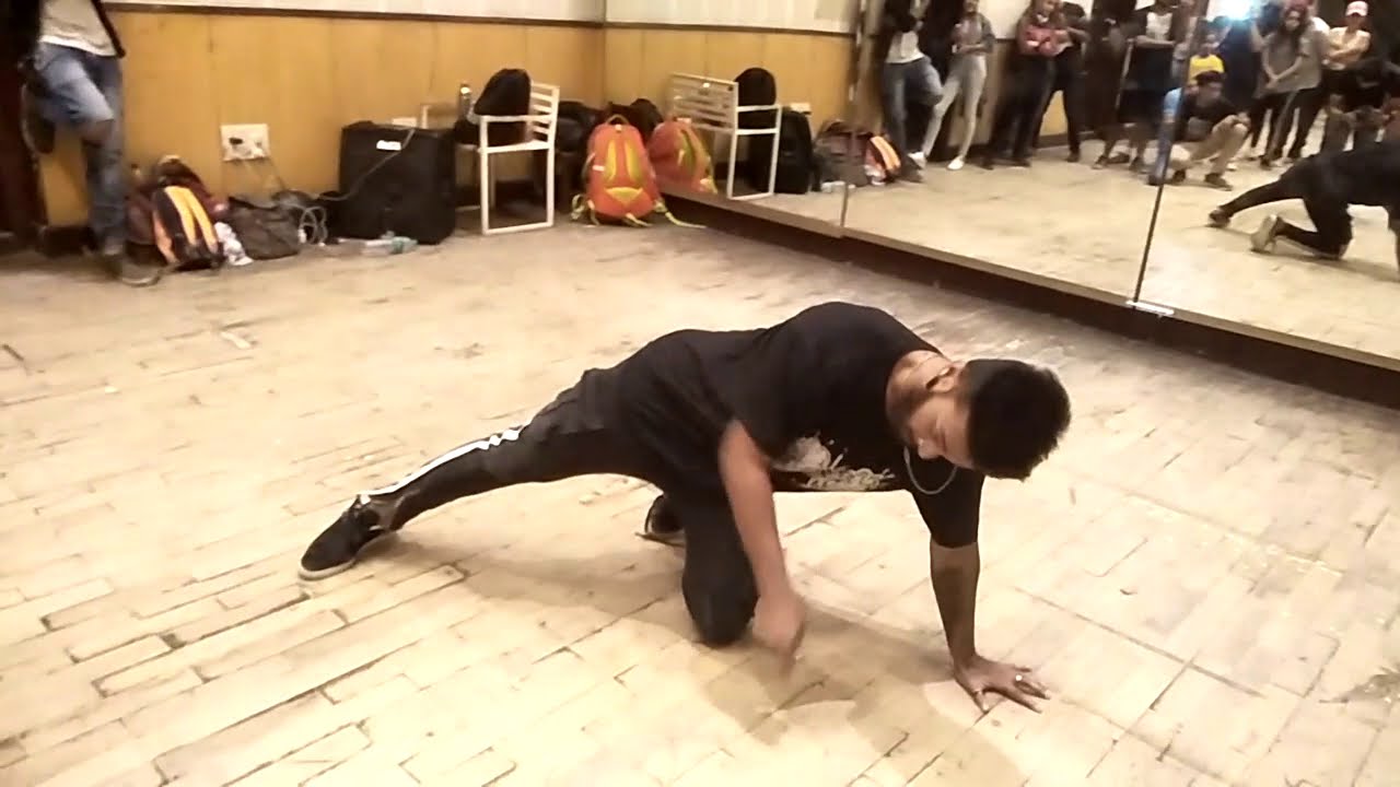 Mere Piyar ka Ras Zara Chakhna - Makhna | dance by Hectik Sir |