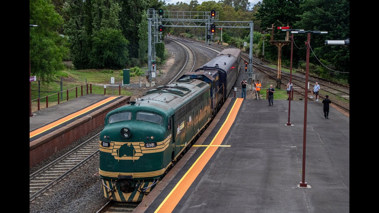 Diesel Transfer train to Castlemaine with S301 and T395- 1/12/24