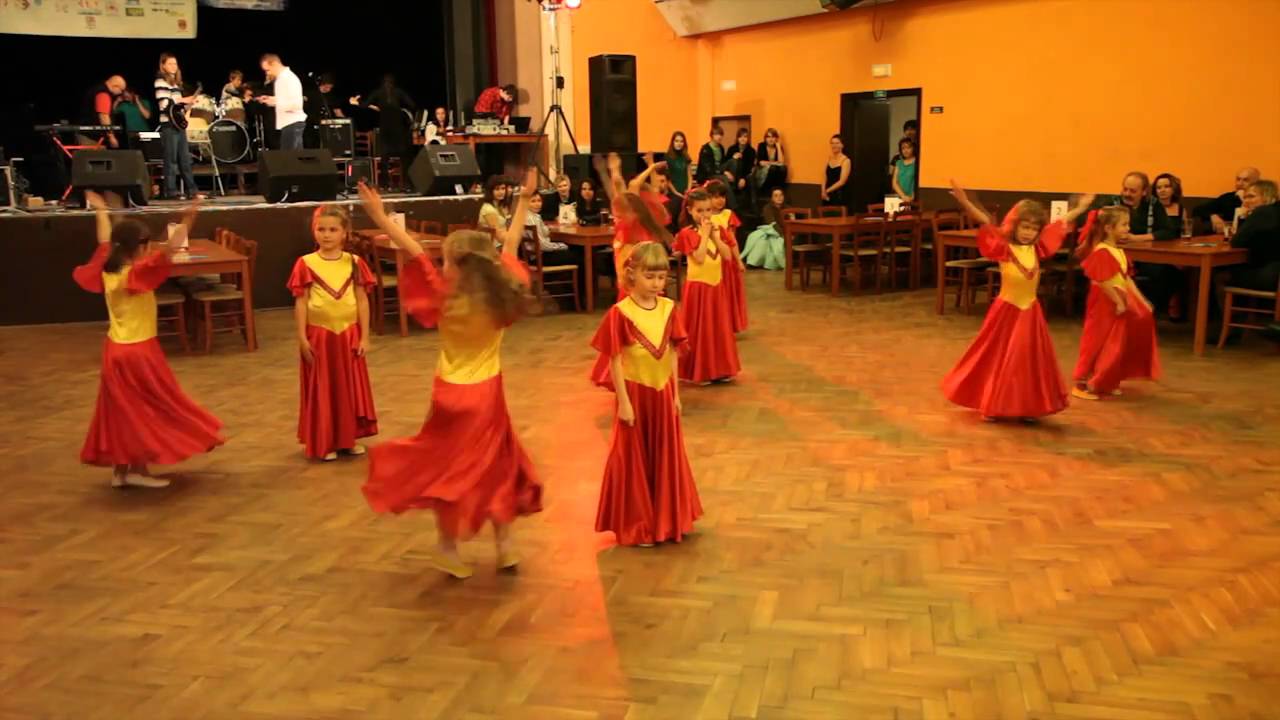 MST - Popelky - Tanečn&iacute; večer s Hvězdičkou 2010 ( Tribovia Pictures - www.tribovia.cz )