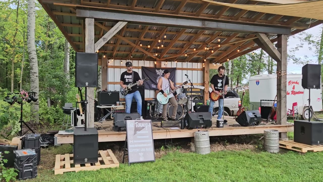 The Turnups - Live at Beerclub Brewing Set 2