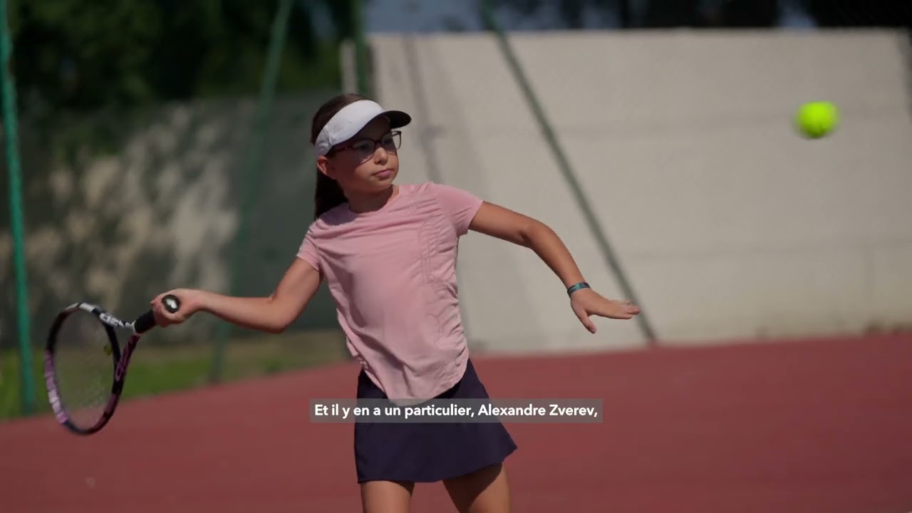 Au-delà du diabète : Dans la vie sportive et ensoleillée d'Elora et Andréa