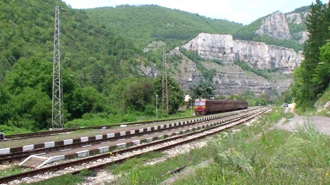 Лакатник.