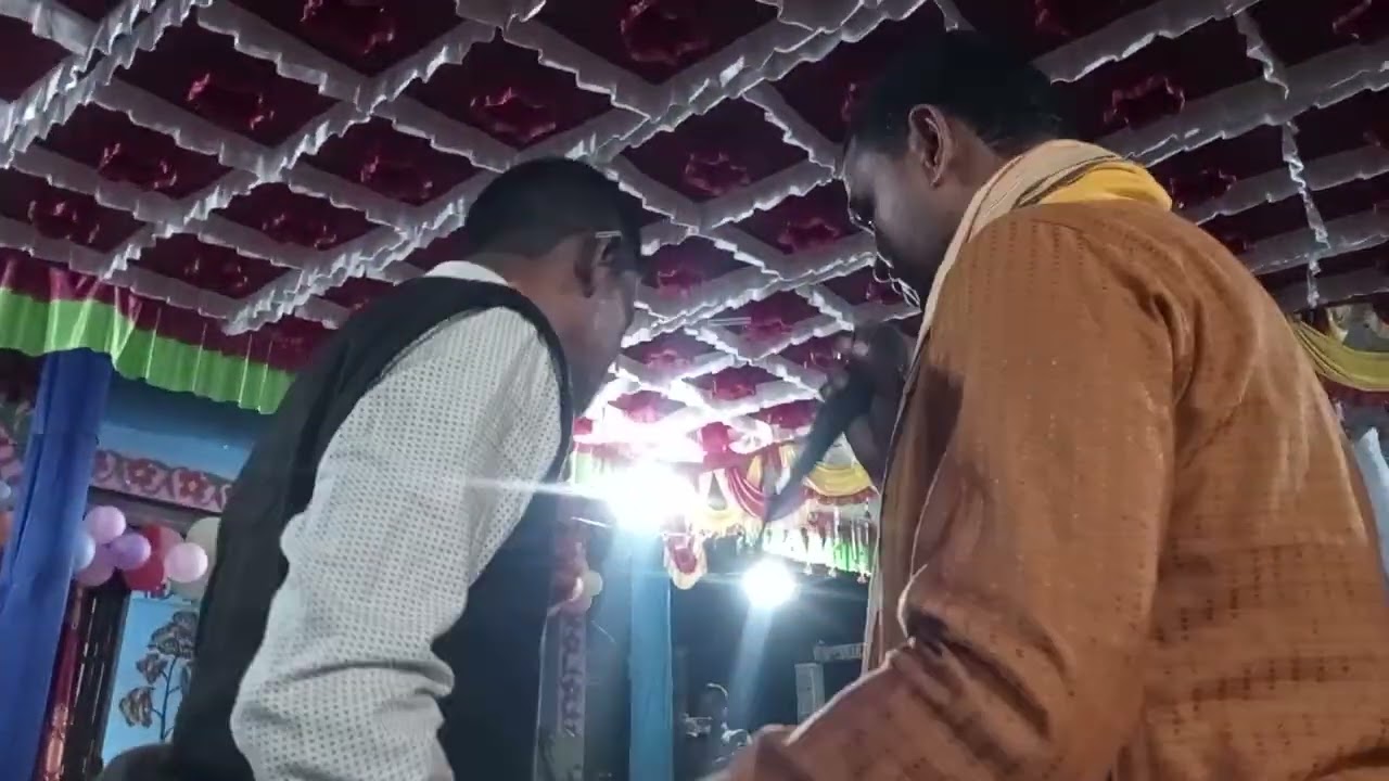 কীর্ত্তনীয়া প্রকাশ চন্দ্র সরকার-০১৭৪৮৬৮৬৩৬২- (শাপলা বিল) হরিবাসর-ভক্ত গন প্রেম বন্যায় ভেসে যাচ্ছেন 