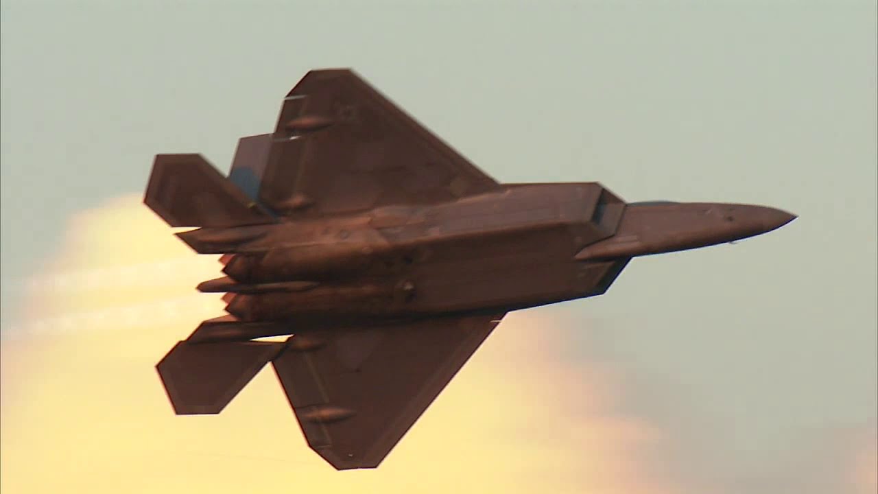 EAA Live AirVenture Night Airshow July 27, 2019