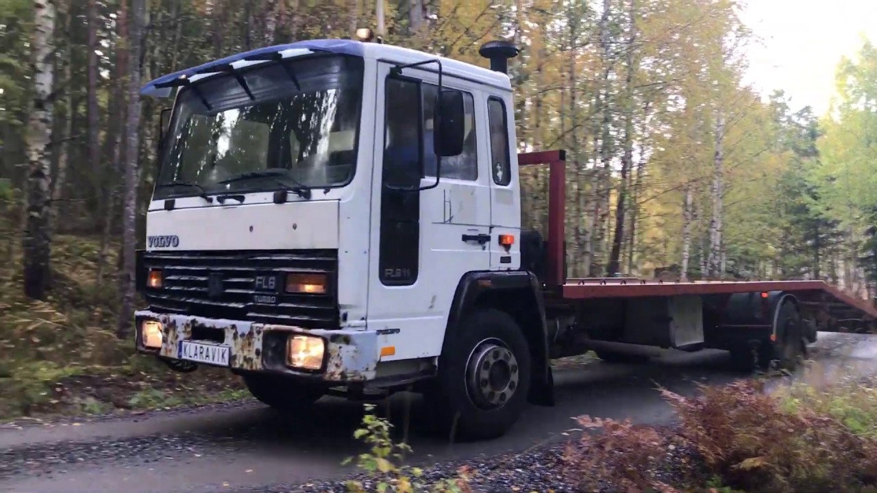 K&ouml;p Volvo FL 610 4X2 bil och maskintransportlastbil p&aring; Klaravik