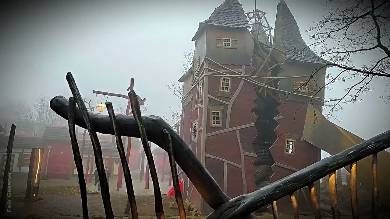 Der Hexentanzplatz im Nebel.
