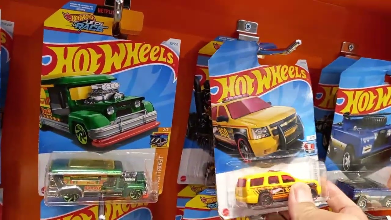 Hunting diecast di toys kingdom Tunjungan plasa 1
