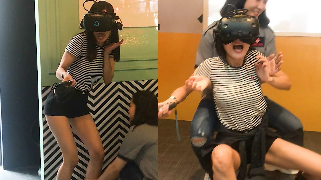 韩国淘气弟弟带姐姐去体验VR，吓倒的姐姐居然......VR체험관에서 누나가 기절했습니다